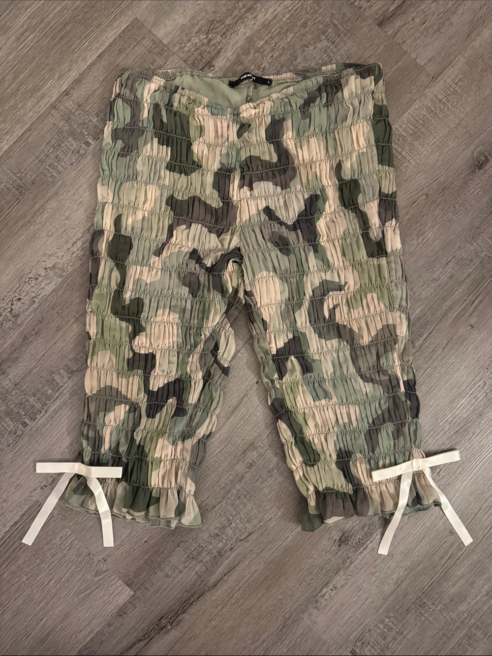 The Kript Women’s Camo Smocked Capri Bottoms - Green Camo